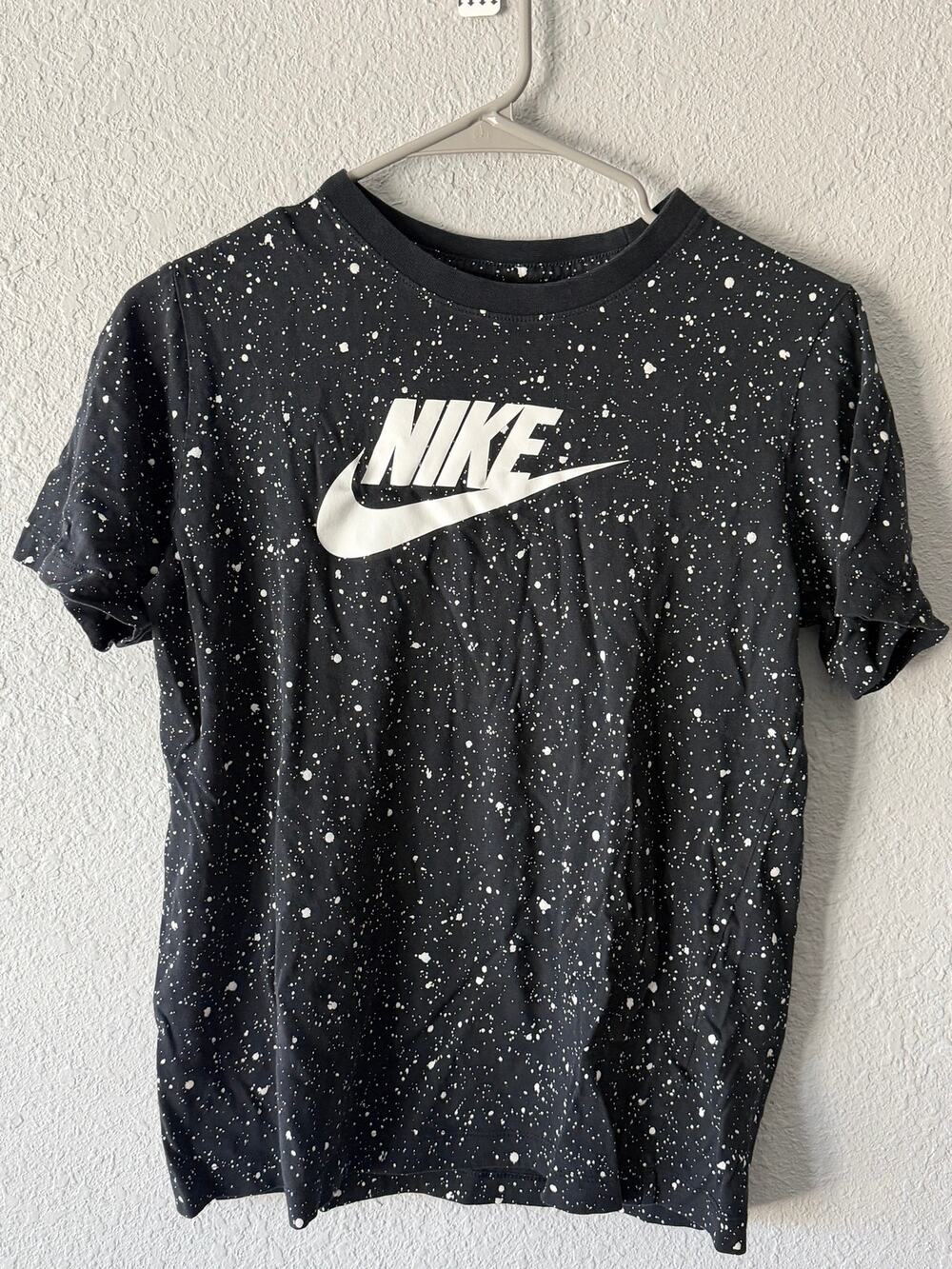 Nike Boy's Size XL T-Shirt